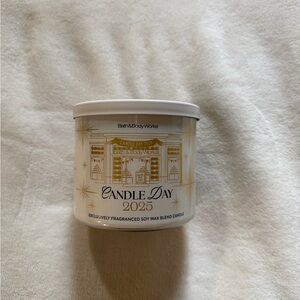 Bath & Body Works Gold Candle Day 2025 July Candle